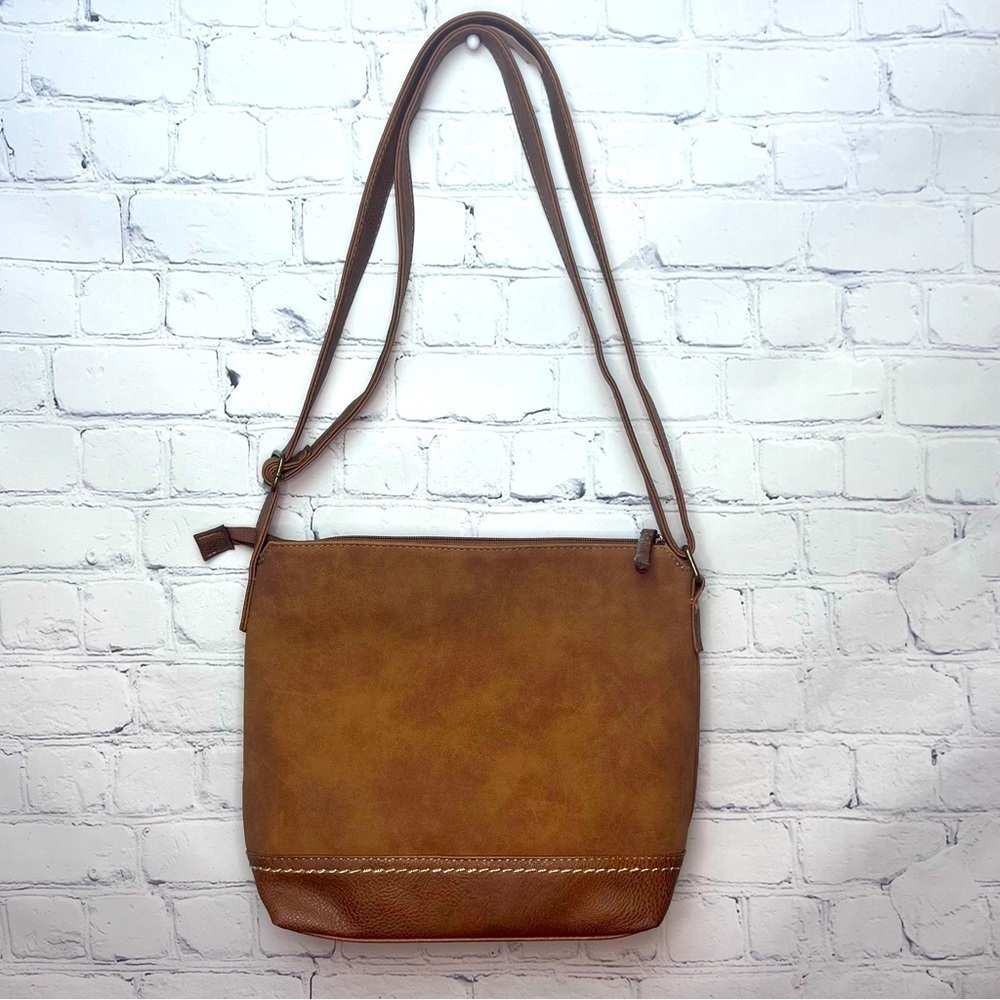 Boc crossbody bag with detailed Chunky Top stitching - Picture 2 of 7